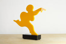 Charger l&#39;image dans la galerie, Plexiglas-Skulptur - SAPRI - Alfred Bradler (1942) - &quot;Catch Me&quot;
